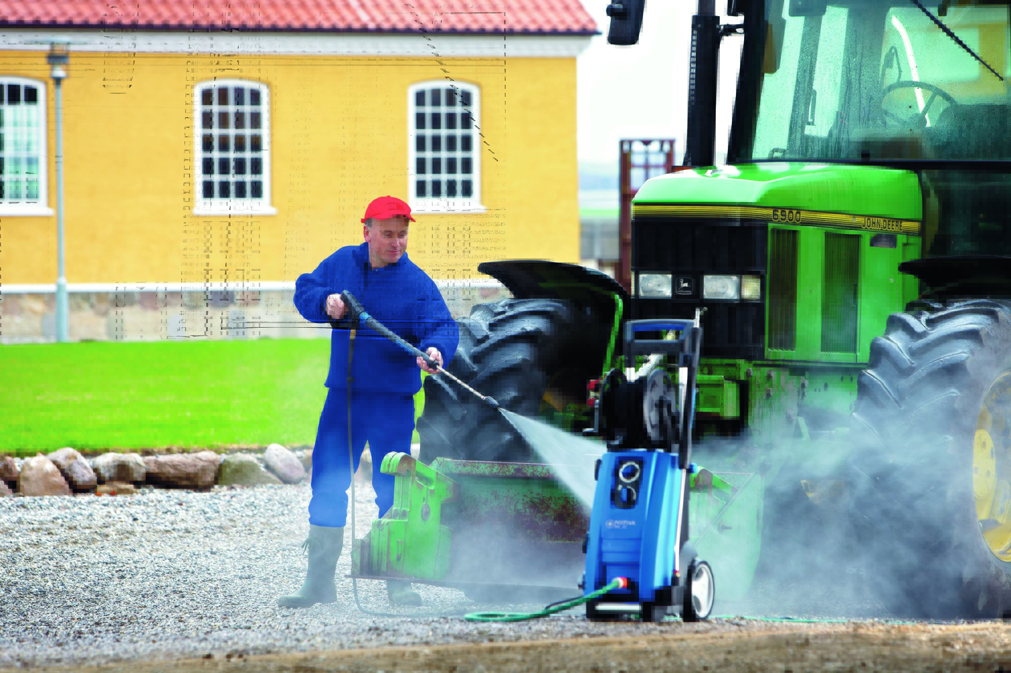 128470136_3 128470136_3