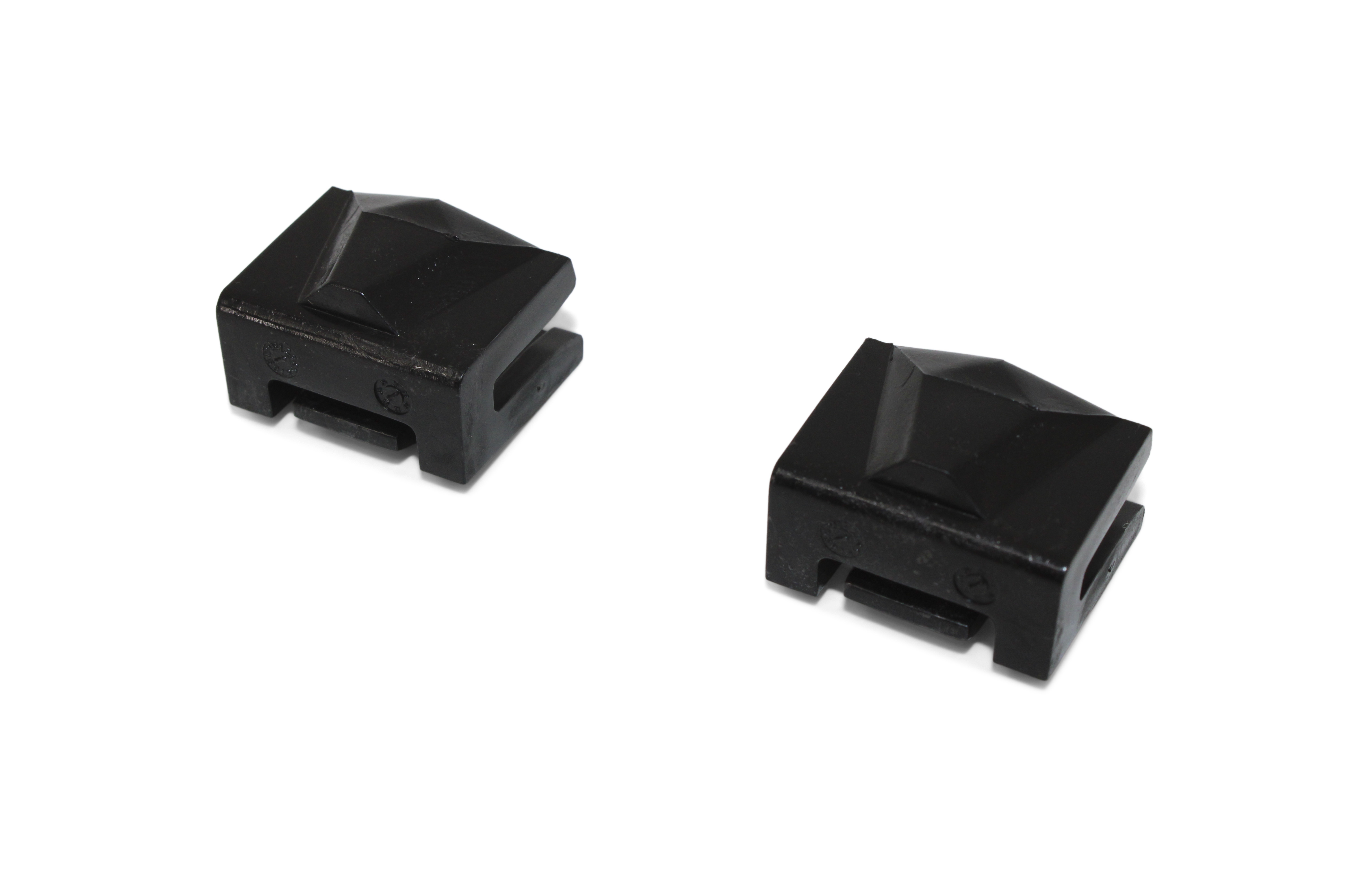 HATCH DOOR HINGE SNAP 2 PCS. HATCH DOOR HINGE SNAP 2 PCS.
