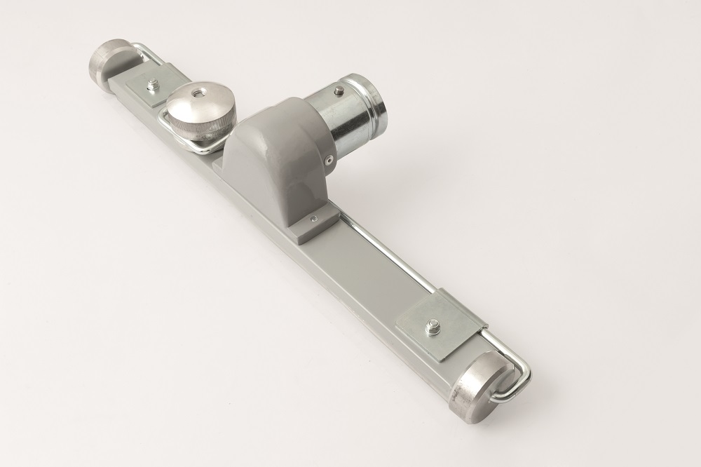 Ofendüse mit Rollen Ø50, vz., 400mm breit SUCKER X FURNACES D50 MM400 FE COMPLETE Ofendüse mit Rollen Ø50, vz., 400mm breit SUCKER X FURNACES D50 MM400 FE COMPLETE